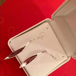 Beautiful silver plated tear drop earrings